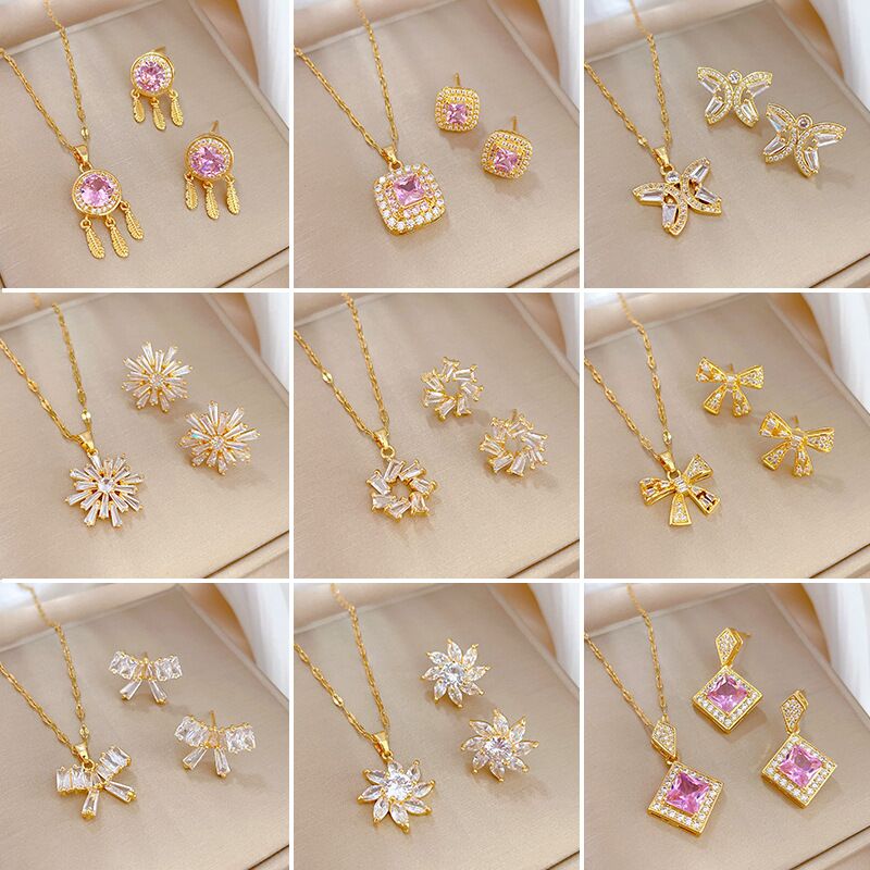 Lucky Draw: Necklace & Earring 2-Piece Set